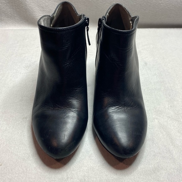 Banana Republic black leather heeled booties size 8.5 - Picture 1 of 8